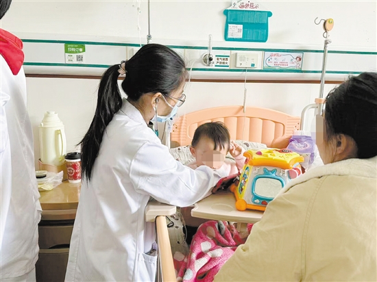 預(yù)防兒童感冒，需要注意去寒就溫。