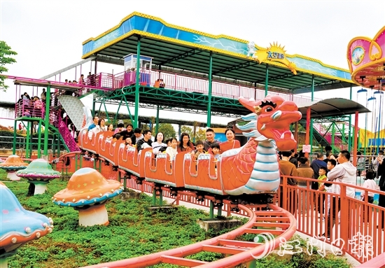 春節(jié)假期，江海多個(gè)景區(qū)持續(xù)“上新”，成為市民游客出行的首選之地。劉瓊