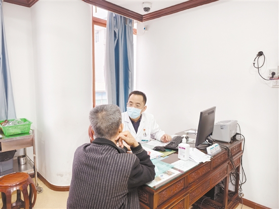 中醫(yī)運用望聞問切進行診療。