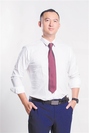 江門市青年企業(yè)家聯(lián)合會副會長、廣東嶺南大健康生態(tài)科技集團有限公司董事長陳健榮