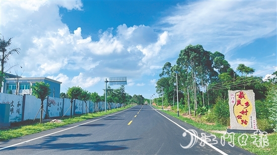 鶴山市精心打造了“綠色康養(yǎng)X524明靖線”等一批美麗農(nóng)村公路。