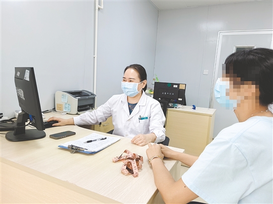 兒童青少年如果出現(xiàn)營養(yǎng)問題應(yīng)及時(shí)就診，尋求專業(yè)人士的建議。