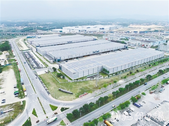鶴山全力打造珠西國際物流中心，推動現(xiàn)代物流產(chǎn)業(yè)聚集。