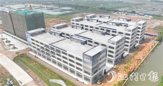 位于三江鎮(zhèn)中心的銀洲灣電子信息產(chǎn)業(yè)園（在建）重點(diǎn)打造新一代電子信息產(chǎn)業(yè)發(fā)展平臺。