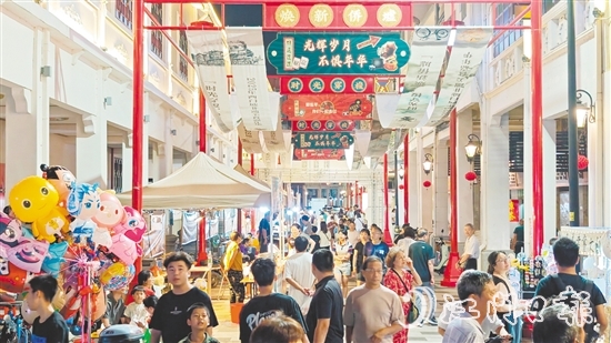 活動(dòng)期間，西門(mén)圩3天累計(jì)接待游客超2.8萬(wàn)人次。
