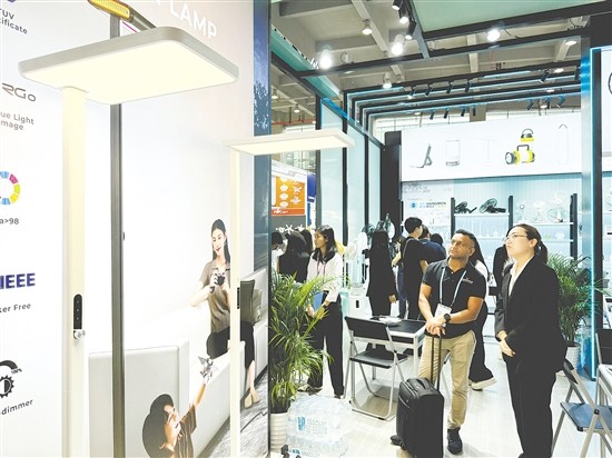 健康光產(chǎn)品受到青睞。