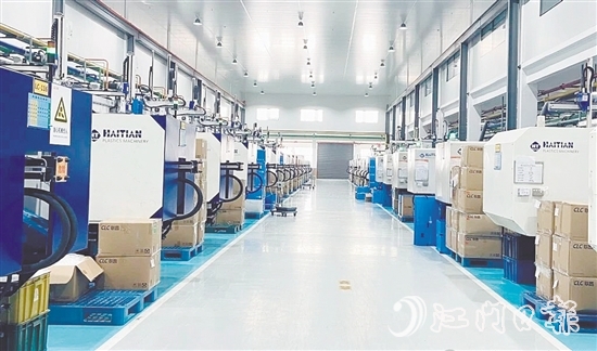 聯(lián)昌噴霧泵（鶴山）有限公司致力于打造國(guó)內(nèi)最大的噴霧泵生產(chǎn)基地。圖為項(xiàng)目一期已投產(chǎn)生產(chǎn)車(chē)間。