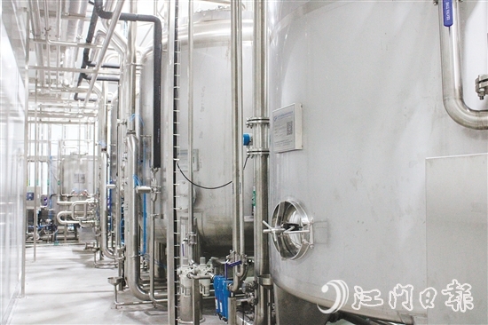 廣東恩州山泉水有限公司是首家入駐江門水都產(chǎn)業(yè)園的水企。