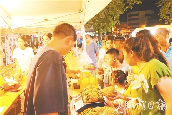 梅灣菠蘿受到市民、游客歡迎。