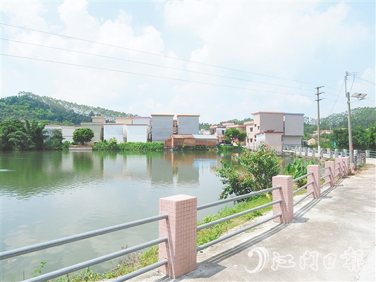 工程圍繞人居環(huán)境提升全面開展綜合治理，針對重點(diǎn)區(qū)域開展“拉網(wǎng)式”清理，做到不留任何衛(wèi)生死角。