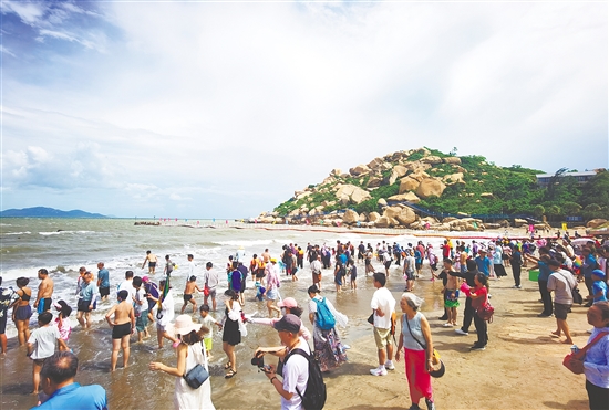 到那琴半島地質(zhì)海洋公園解鎖暑假親海新體驗(yàn)。