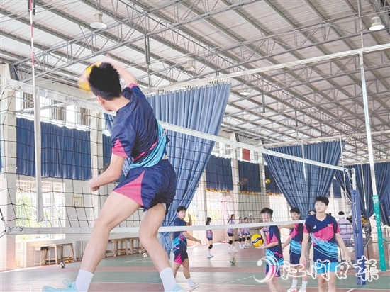 排球運動學(xué)校不斷為各級球隊輸送“新鮮血液”。