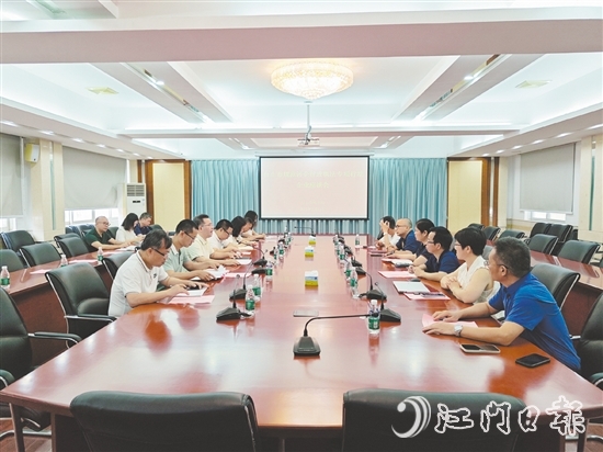 臺(tái)山召開規(guī)范涉企行政執(zhí)法企業(yè)座談會(huì)。