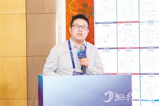 張祥志攀登科研高峰，用實干詮釋教育工作者的擔當。