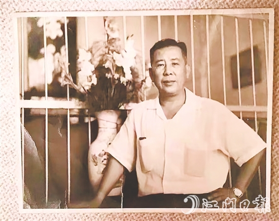 梅文鼎生活照，攝于20世紀(jì)60年代的香港。