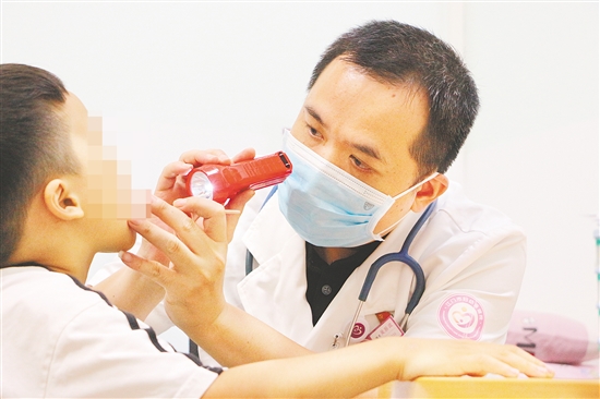 突然大口喘氣，最好到醫(yī)院檢查。