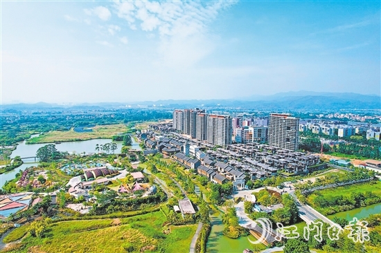 古勞鎮(zhèn)雙橋村對接華僑城古勞水鄉(xiāng)景區(qū)發(fā)展魚耕農(nóng)旅項目，助力鄉(xiāng)村發(fā)展。麥和幸