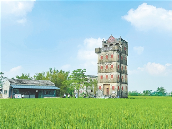 圖為開(kāi)平碉樓自力村景區(qū)。