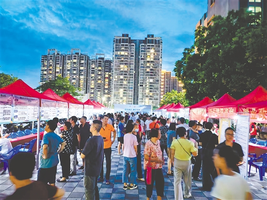 “零工市場+就業(yè)驛站”，為群眾提供“家門口”的就業(yè)服務(wù)。