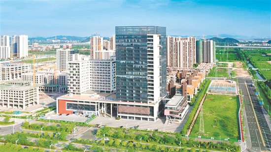 江門雙碳實驗室獲省“零碳工廠評價機構(gòu)”授權(quán)。周華東