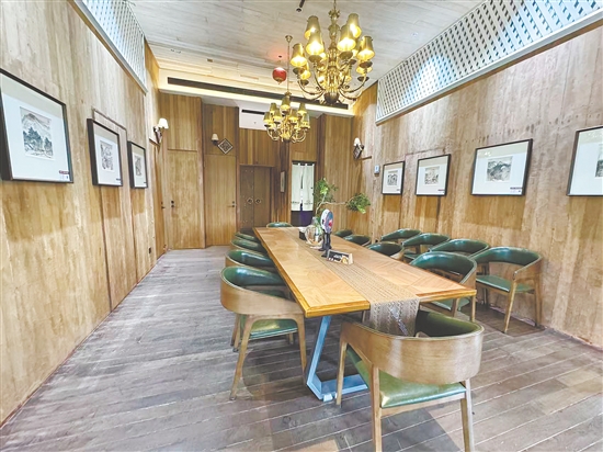 僑房經(jīng)過(guò)活化改造后，室內(nèi)空間十分雅致。