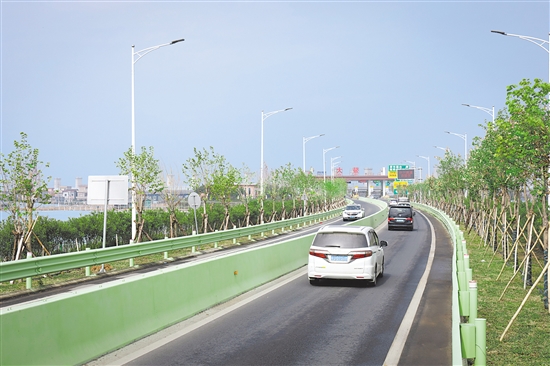 中陽高速大鰲段沿線風(fēng)貌提升，打造從深圳進(jìn)入江門的美麗“窗口”。
