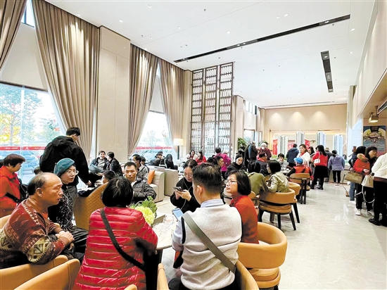 春節(jié)期間樓盤人氣旺。