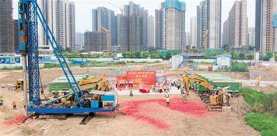 盛匯天際二期動工現(xiàn)場。