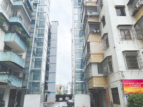 加裝電梯的二手住房受到不少購(gòu)房者青睞。