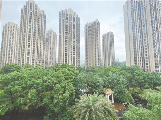 一些帶電梯的次新房?jī)r(jià)格也變得比較實(shí)惠。