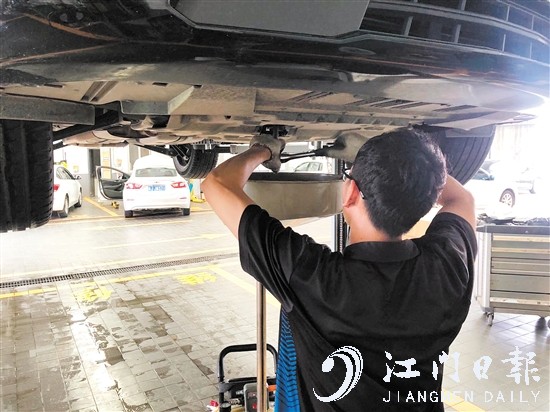 跑量車(chē)型因?yàn)楸Ｓ辛看?，所以配件都非常好找，維修起來(lái)也更加便宜。