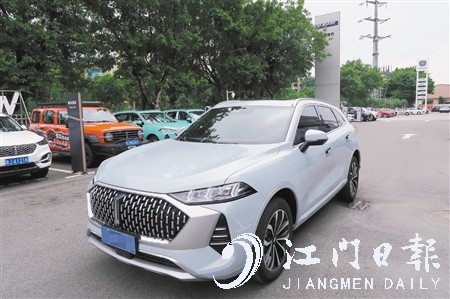 摩卡的外觀設(shè)計(jì)大氣時(shí)尚。