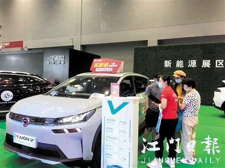 業(yè)內(nèi)人士建議，想買車的消費者盡早下訂。