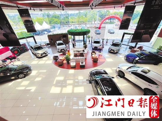 雷克薩斯江門元泰通4S店重裝開業(yè)，整體變得更優(yōu)雅別致。