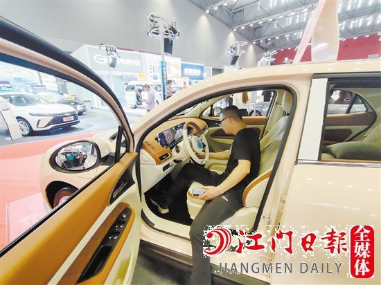 車展方便消費(fèi)者貨比三家。