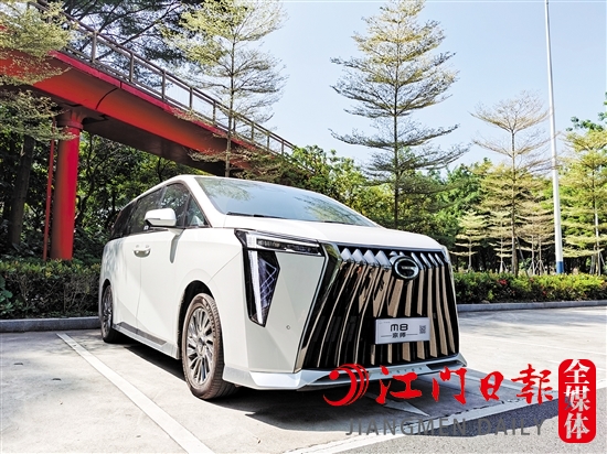 2023款M8宗師外觀很霸氣。