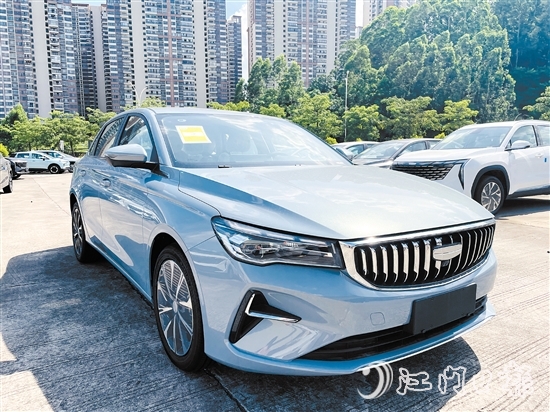 第四代帝豪2025款盡顯大氣動(dòng)感風(fēng)范。